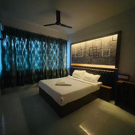 B Six Hotel Bangalore Dış mekan fotoğraf