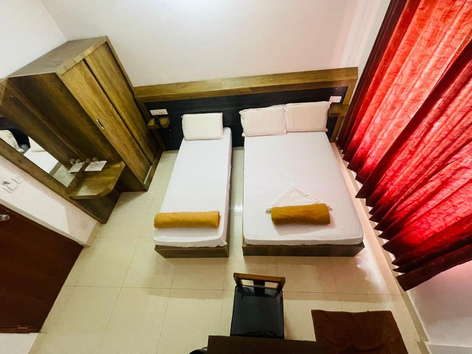 B Six Hotel Bangalore Dış mekan fotoğraf