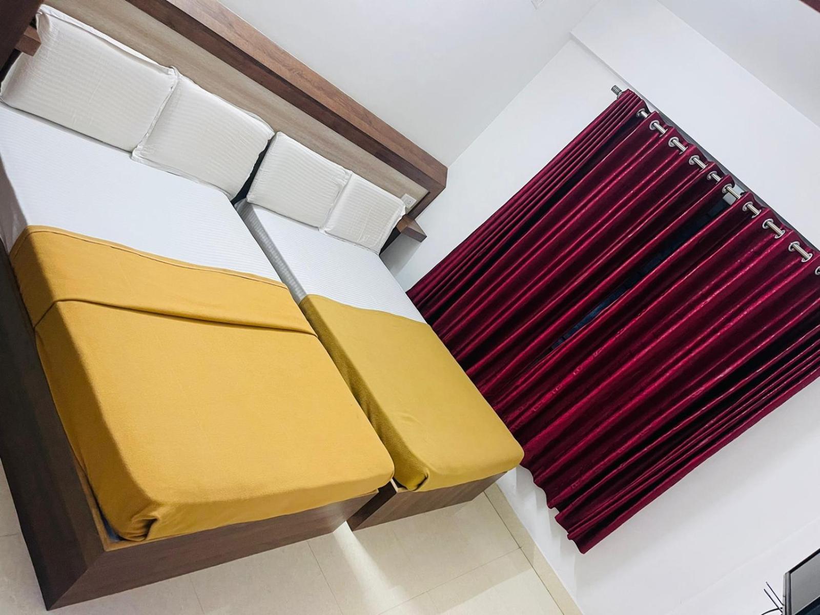 B Six Hotel Bangalore Dış mekan fotoğraf