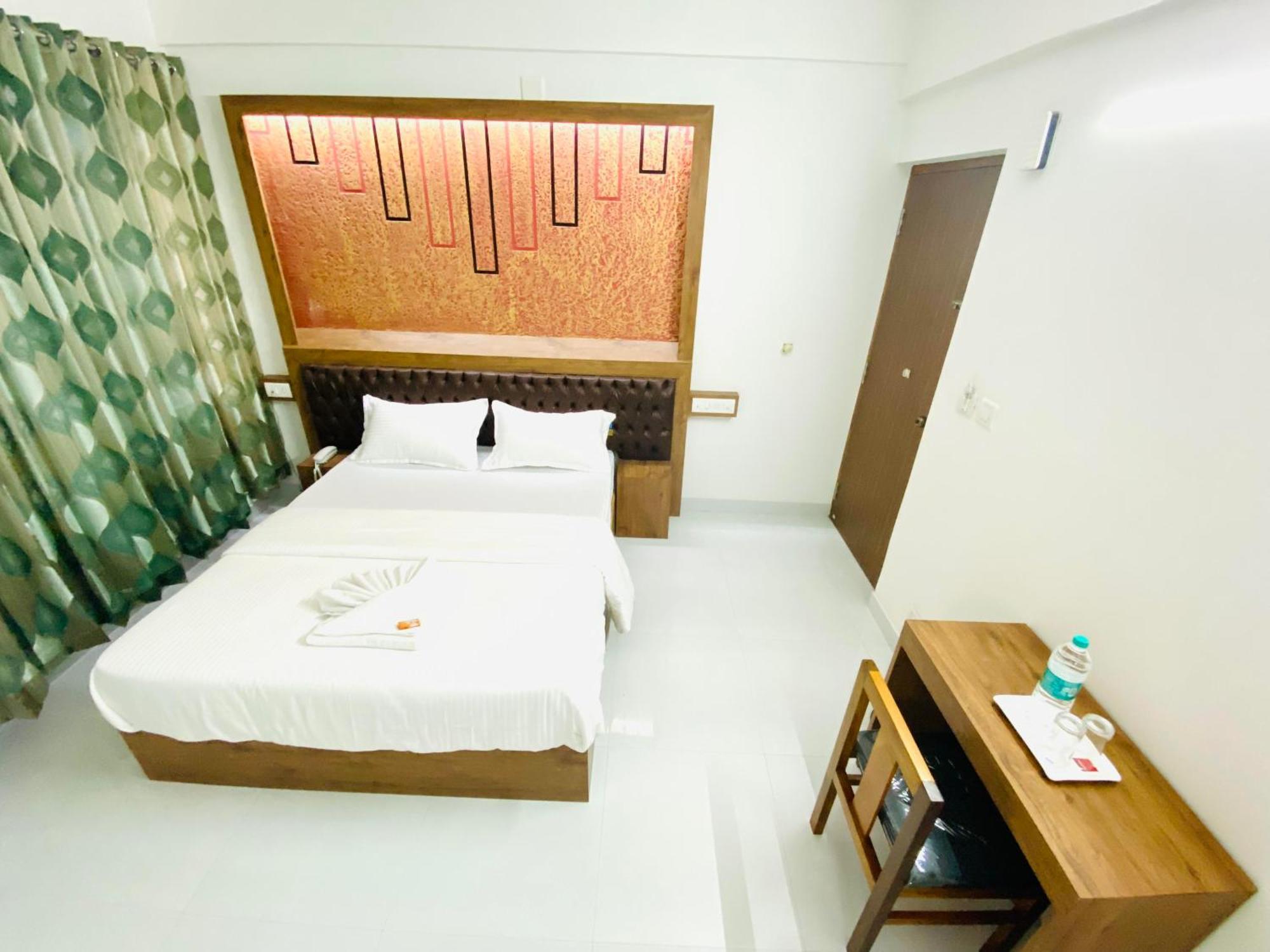 B Six Hotel Bangalore Dış mekan fotoğraf