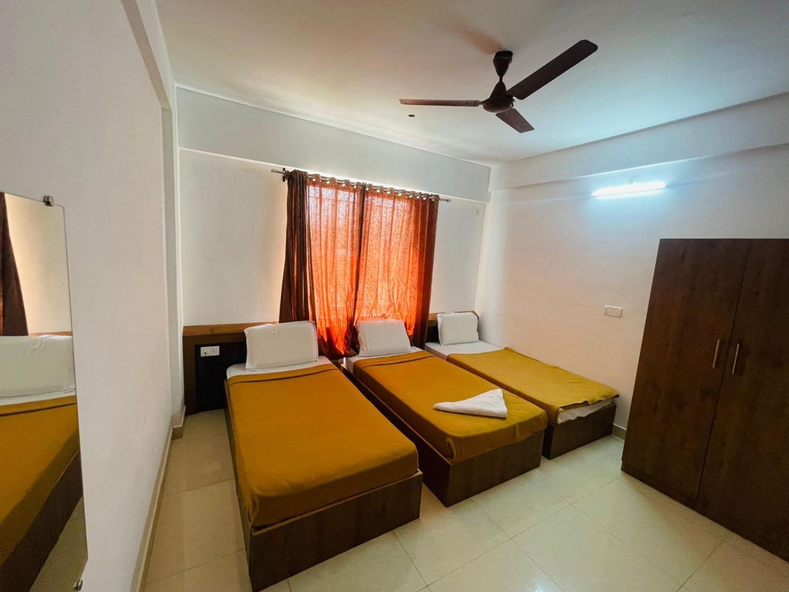 B Six Hotel Bangalore Dış mekan fotoğraf