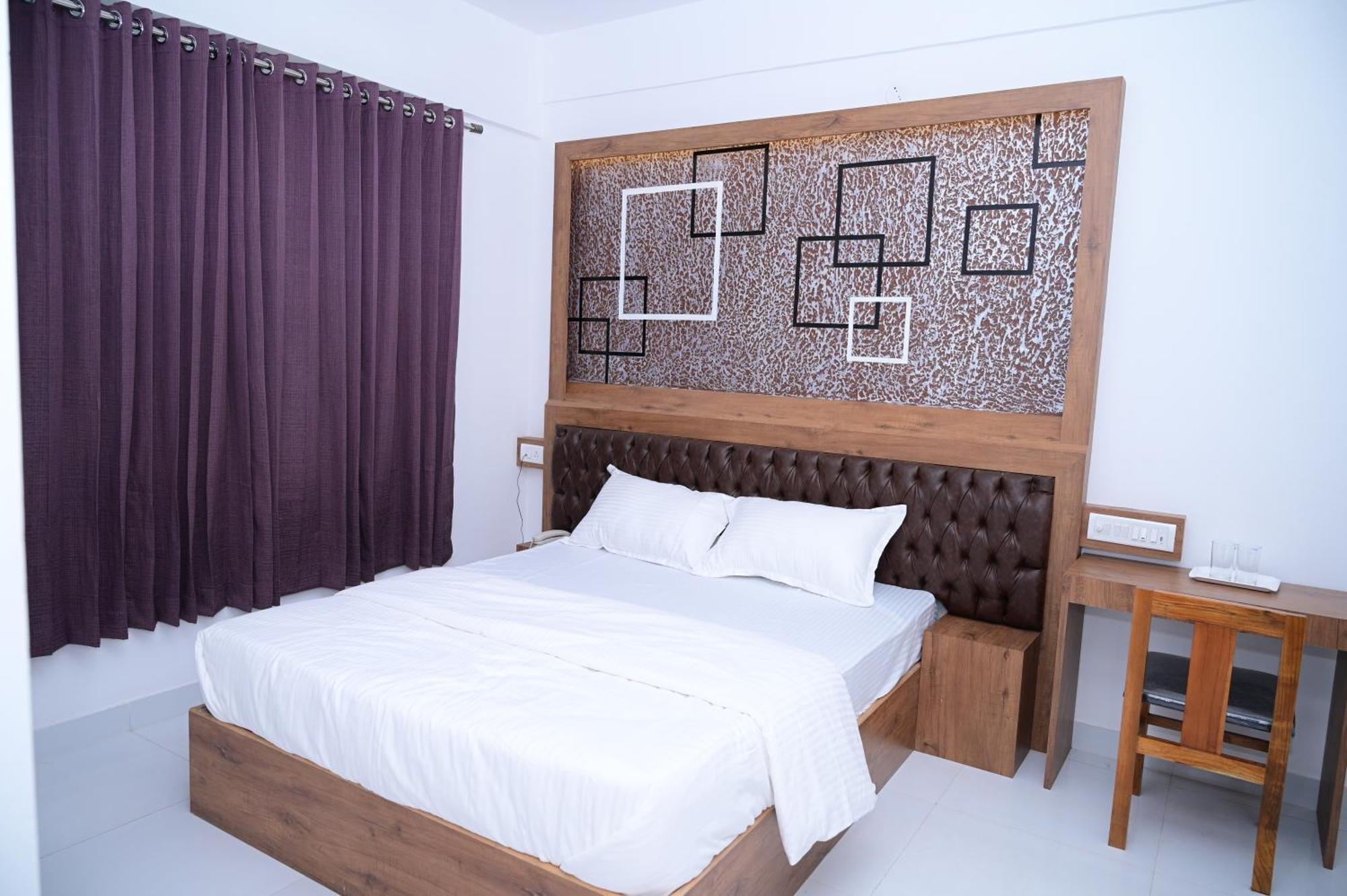 B Six Hotel Bangalore Dış mekan fotoğraf