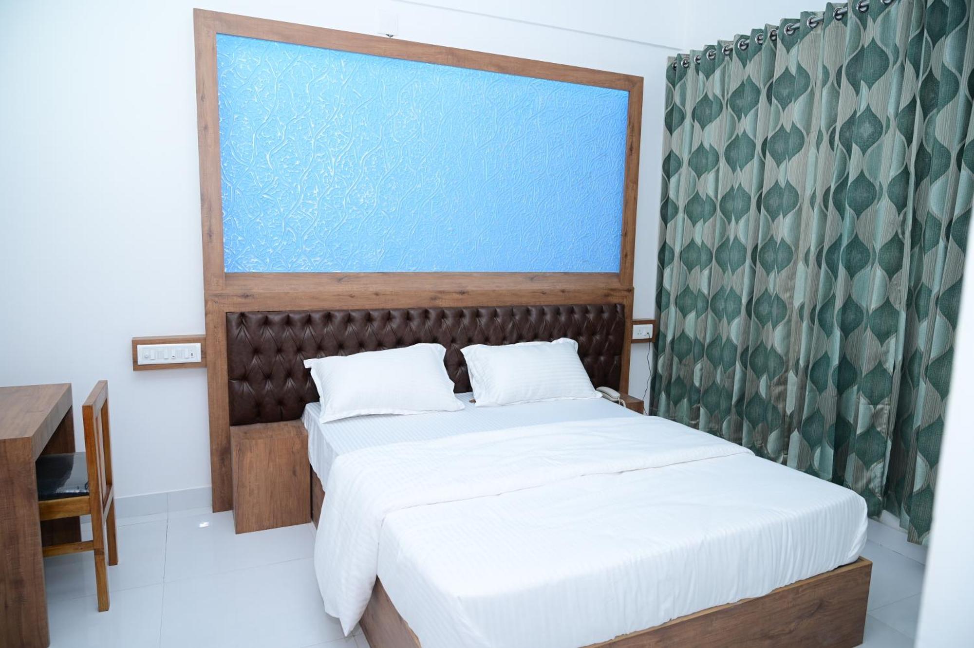 B Six Hotel Bangalore Dış mekan fotoğraf
