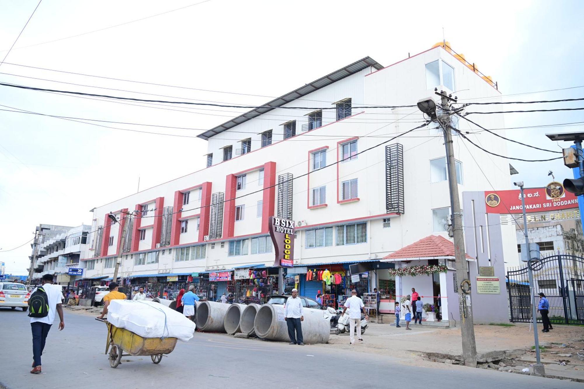 B Six Hotel Bangalore Dış mekan fotoğraf