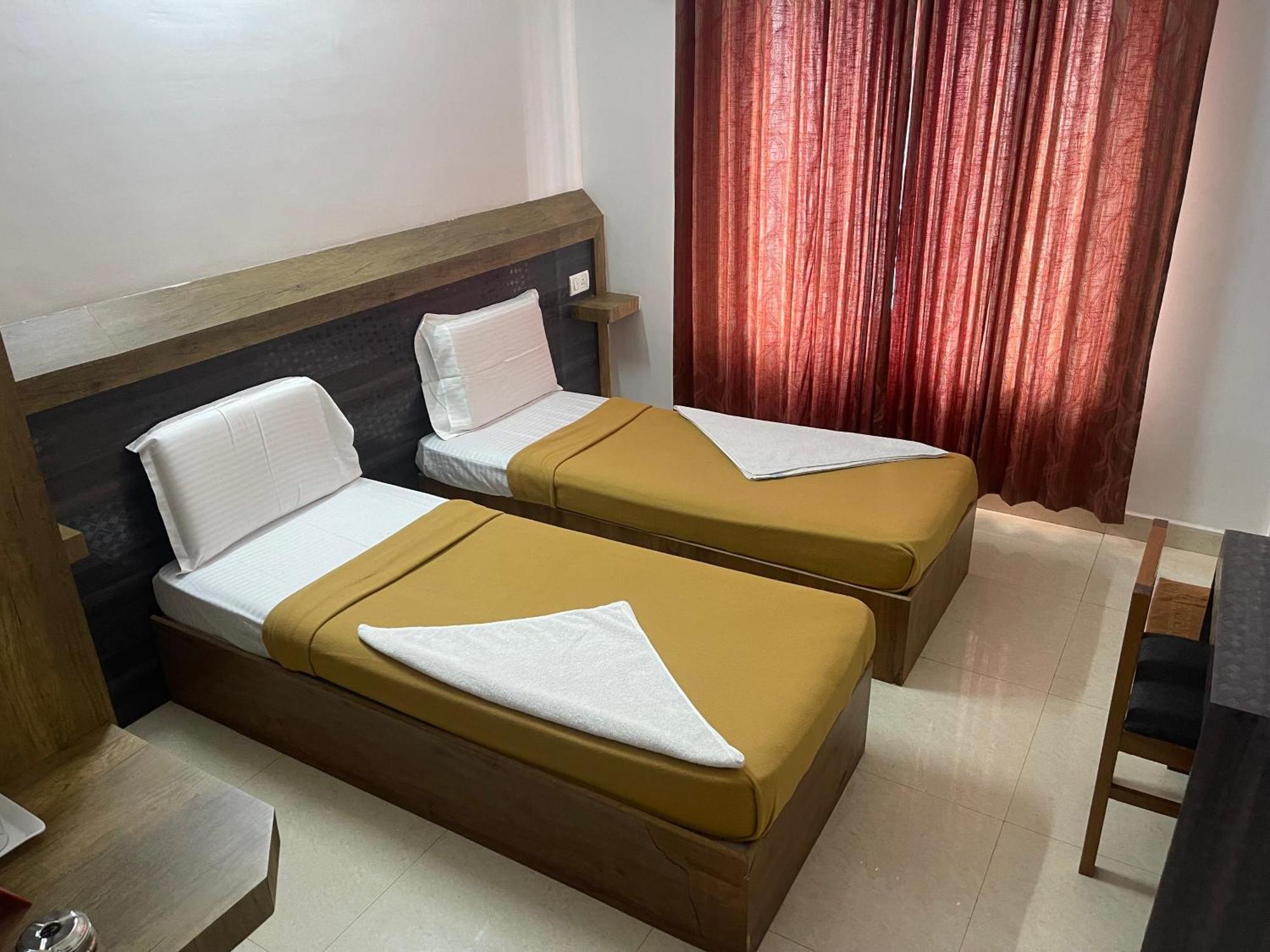 B Six Hotel Bangalore Dış mekan fotoğraf