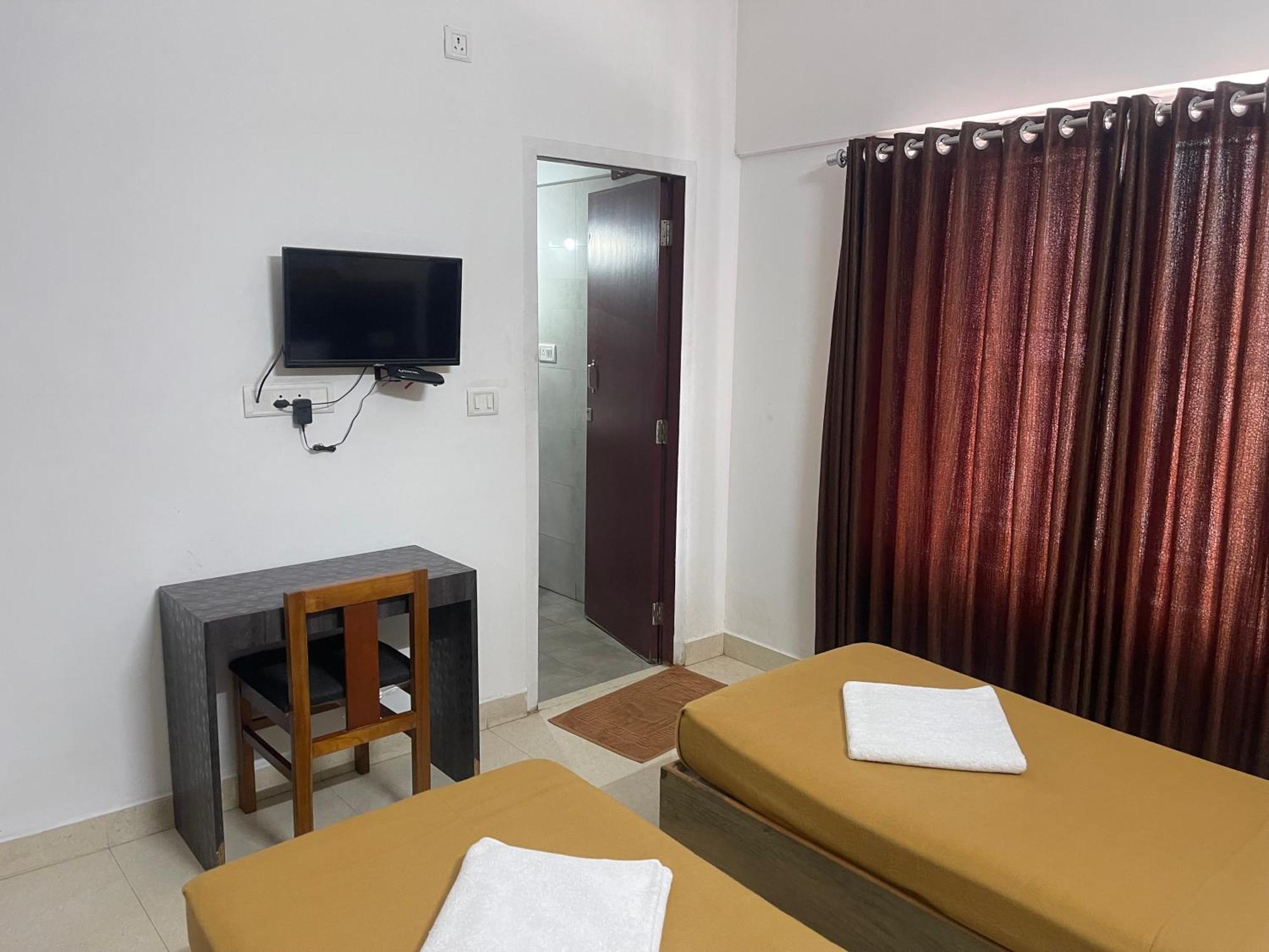 B Six Hotel Bangalore Dış mekan fotoğraf