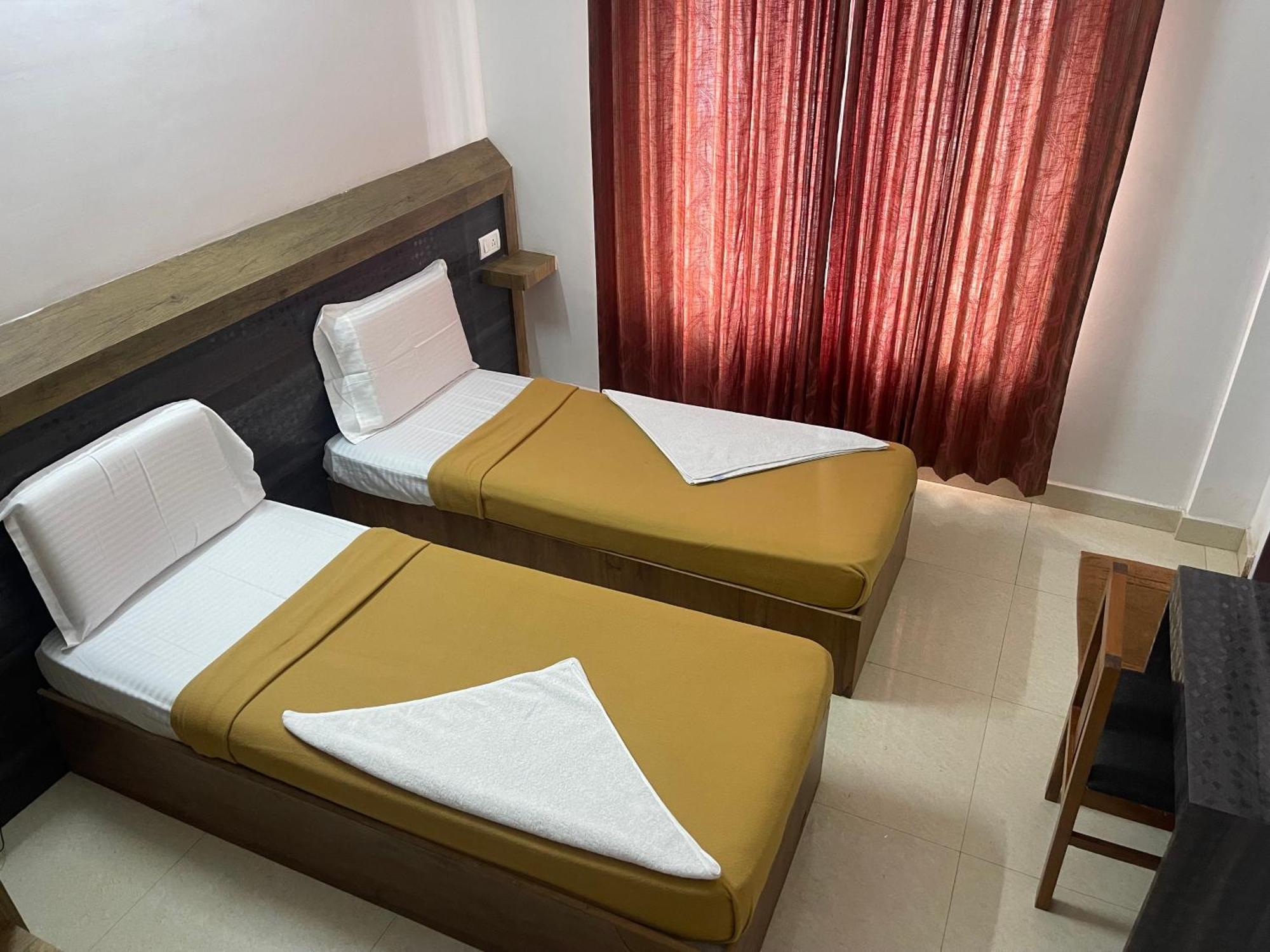 B Six Hotel Bangalore Dış mekan fotoğraf