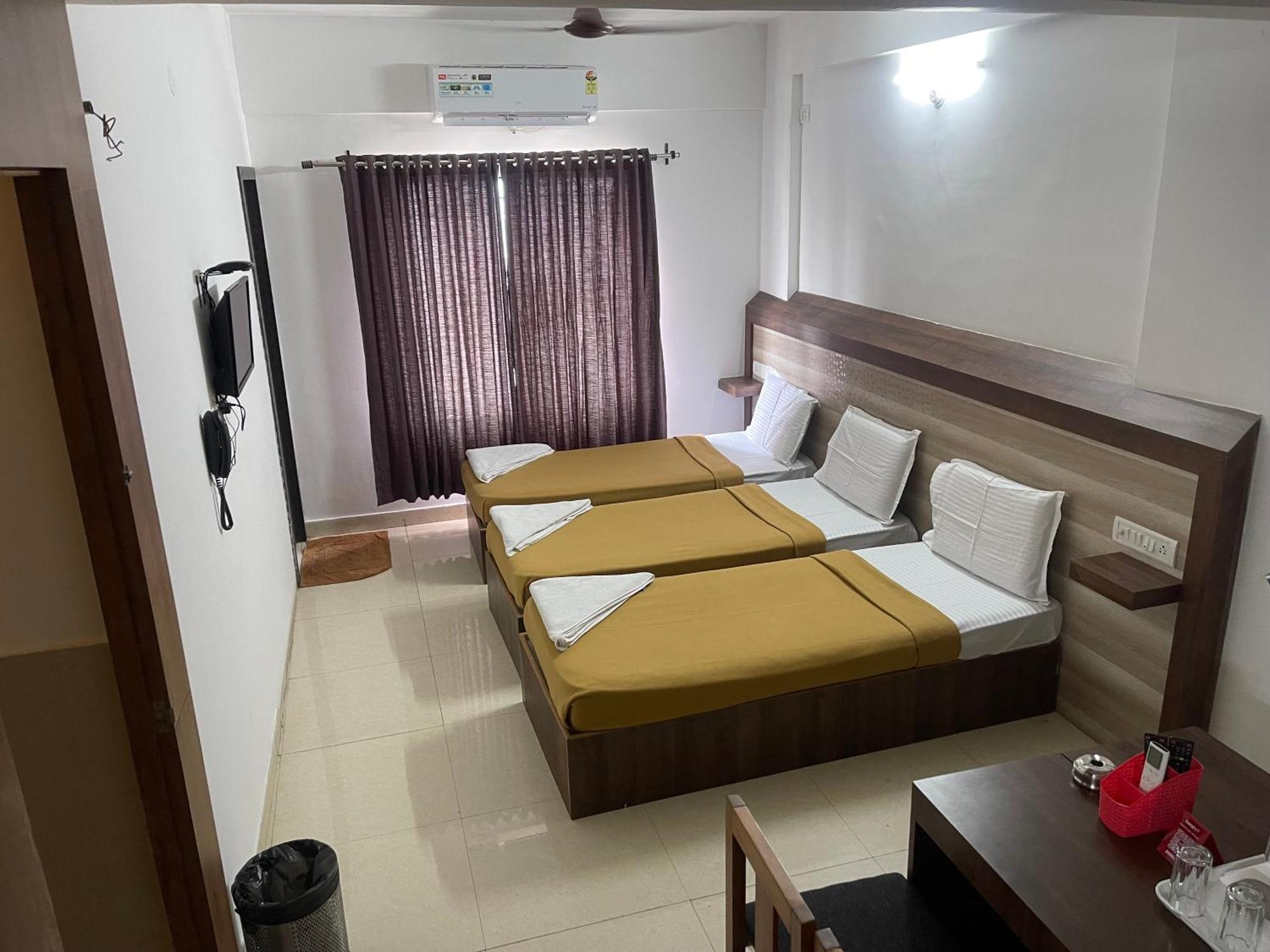 B Six Hotel Bangalore Dış mekan fotoğraf