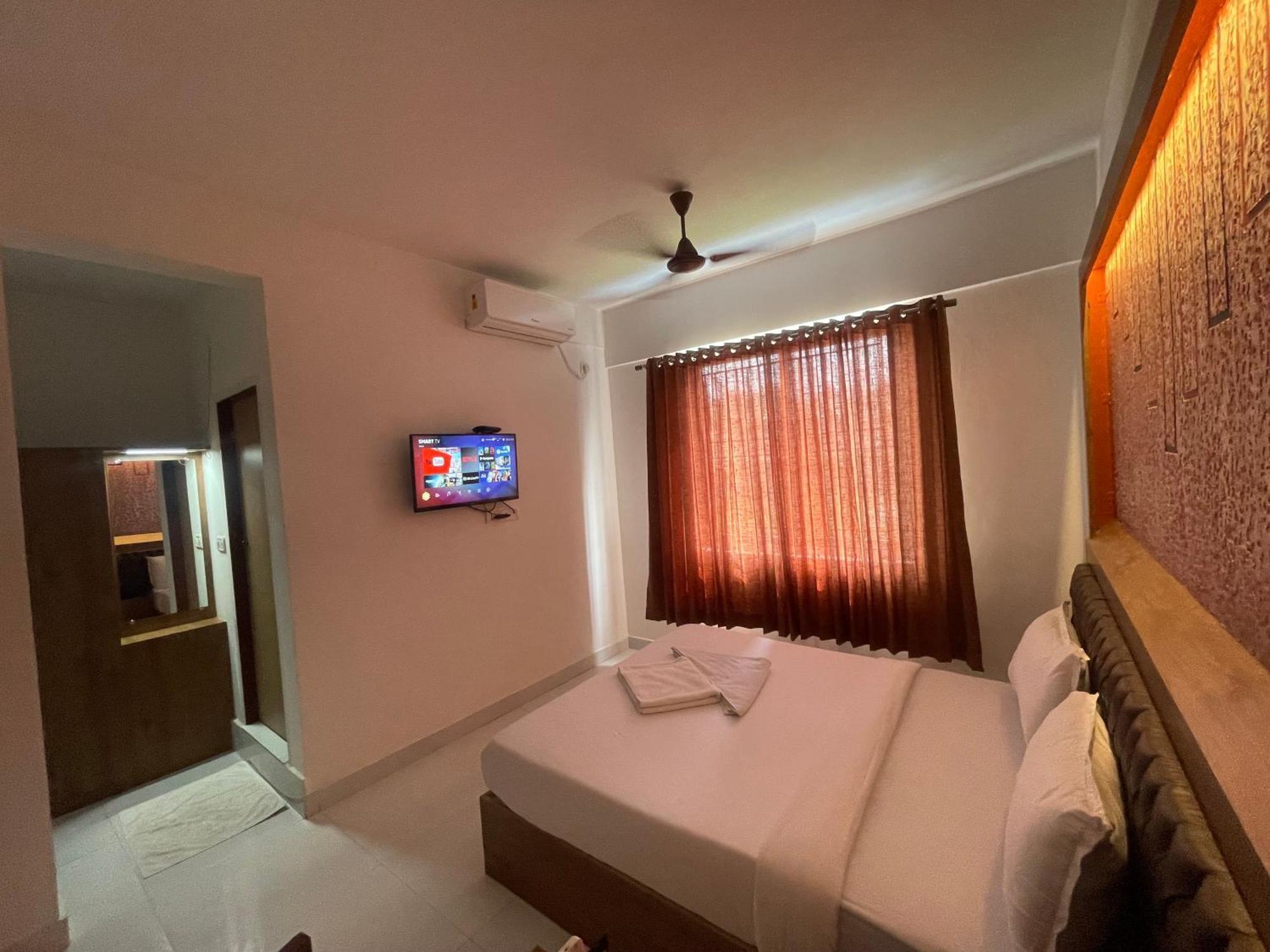 B Six Hotel Bangalore Dış mekan fotoğraf