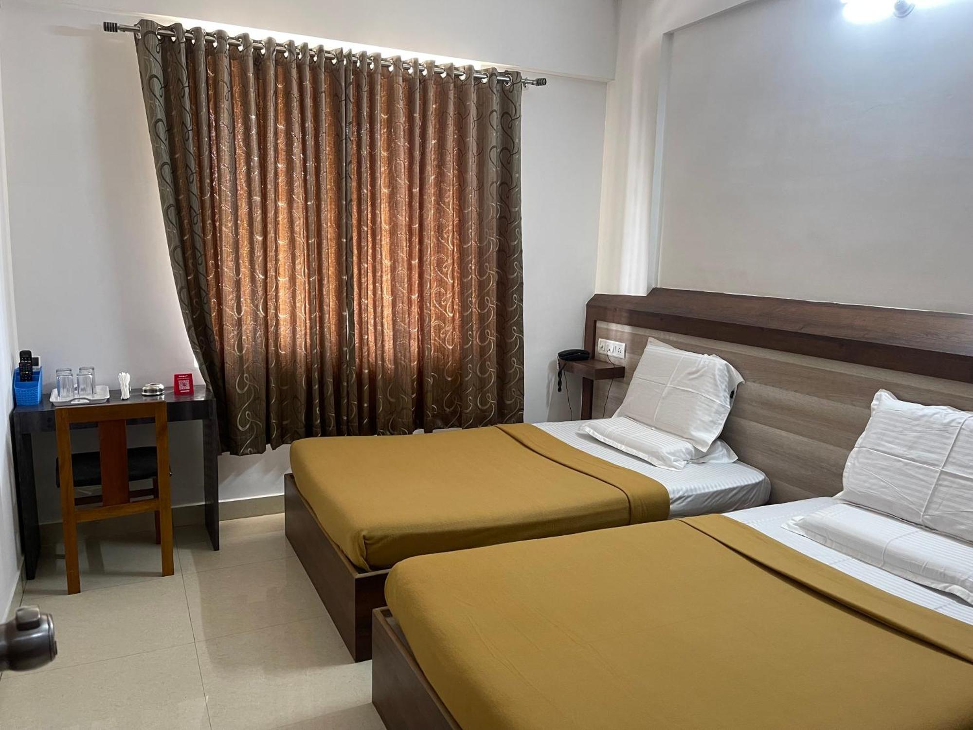 B Six Hotel Bangalore Dış mekan fotoğraf