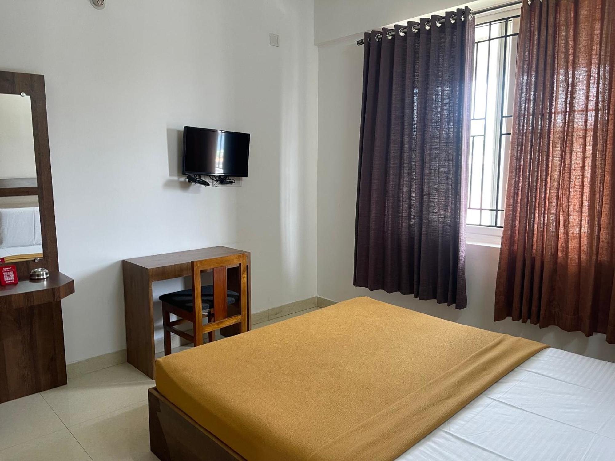 B Six Hotel Bangalore Dış mekan fotoğraf